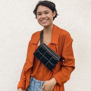 ❌sold ❌ FabFitFun Amanda Uprichard quilted crossbody/Fanny pack